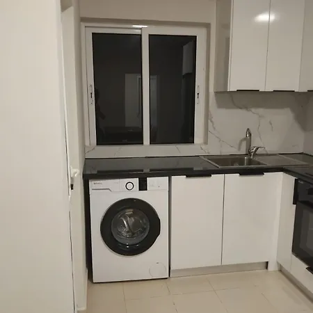 Luiza 3 * Vlorë