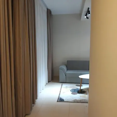 Luiza 3 * Vlorë